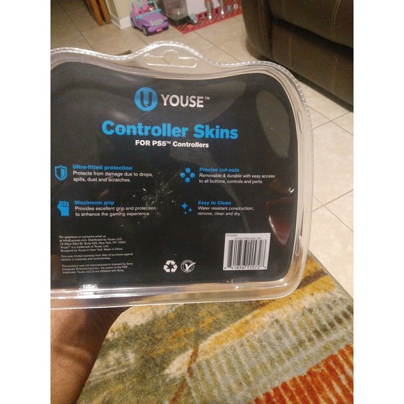 PS5 Controller Skin Black Pack of 2 - Picture 2 of 2